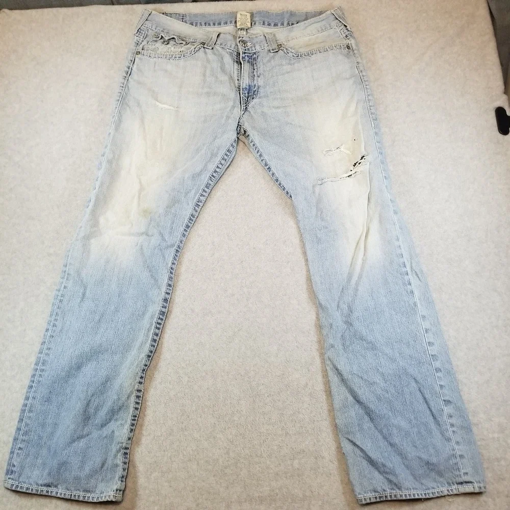True Religion Jeans Mens 40 Light Wash Blue Distressed Straight Flap Pocket USA
